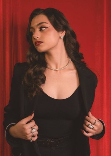 Полли, Г. Нижний Тагил